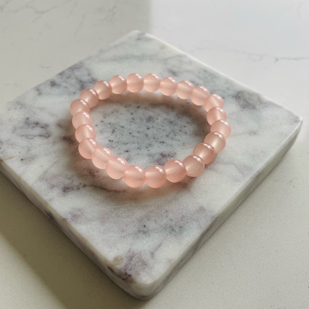 Labubuâs Rose Quartz Necklace - Picture 3 of 3